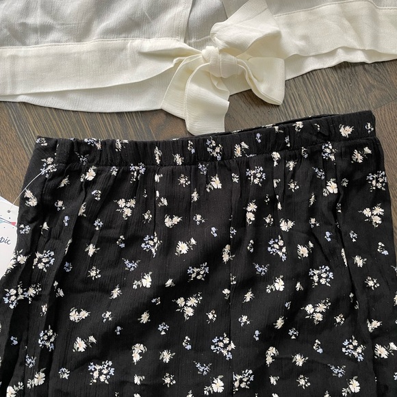 Bohemian peasant top ivory cream medium sleeveless lace bow sleeveless - Picture 3 of 3